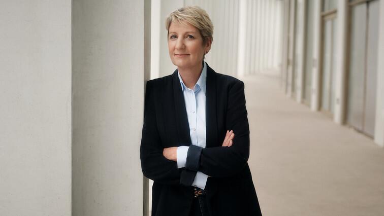 Mit wem ist Anne Gellinek verheiratet? Wahrheit, Fakten & Privatleben mit wem ist anne gellinek verheiratet